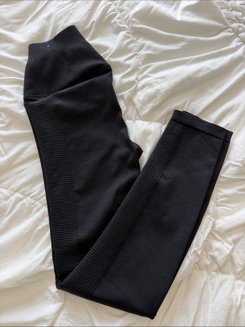 Aerie seamless 7/8 Black Rib-Panel Leggings